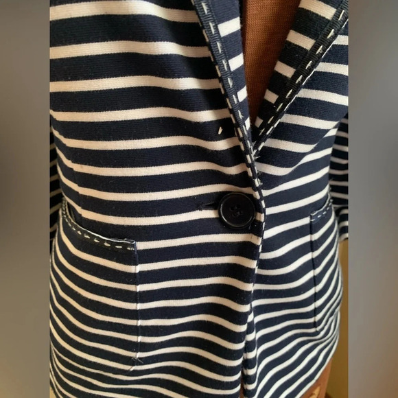 Laundry By Shelli Segal Navy and White Striped Blazer - Picture 3 of 11